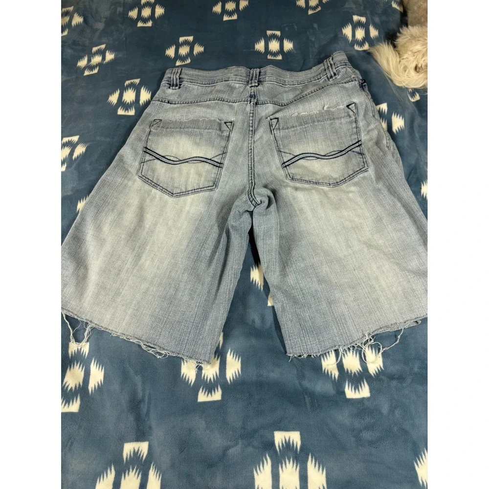 Southpole Mens Baggy Denim Shorts Light Wash Distressed Raw Hem Size 36 Y2K 90s